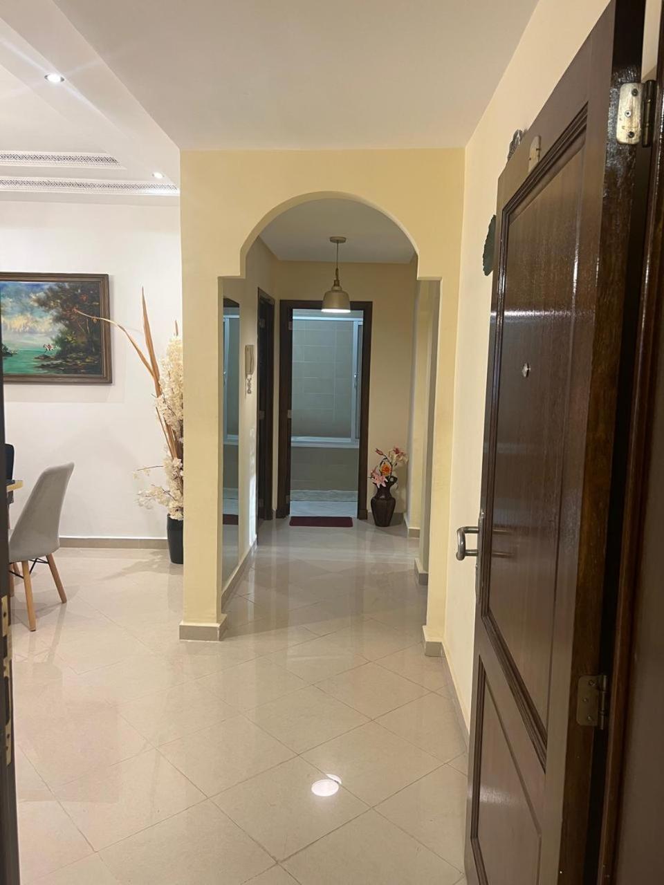 Apartment Joli Moderne A Cote De La Gare Tgv